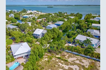 17215 Keystone Road, Sugarloaf Key, FL 33042 - Photo 11