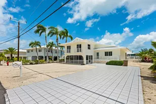 248 W Seaview Dr, Duck Key, FL 33050 - Photo 25