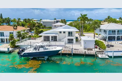 248 W Seaview Drive, Duck Key, FL 33050 - Photo 1