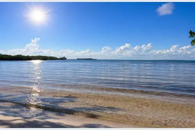 335 Bay View Avenue, Key Largo, FL 33037 - Photo 43