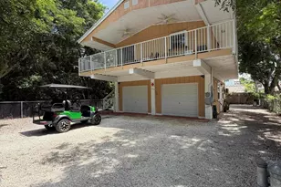 335 Bayview Ave, Key Largo, FL 33037 - Photo 3