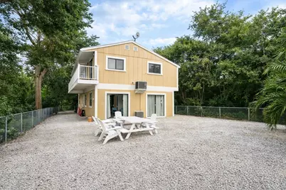 335 Bay View Avenue, Key Largo, FL 33037 - Photo 25