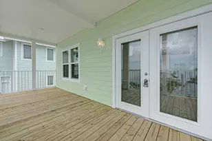 21 E Circle Dr, Saddlebunch, FL 33040 - Photo 11
