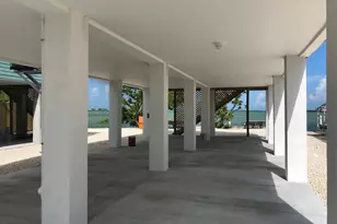 21 E Circle Dr, Saddlebunch, FL 33040 - Photo 29