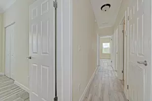 21 E Circle Dr, Saddlebunch, FL 33040 - Photo 19