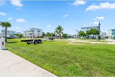 94825 Overseas Highway #UNIT 124, Key Largo, FL 33037 - Photo 15