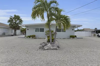 281 & 291 10th Street, Key Colony, FL 33051 - Photo 5