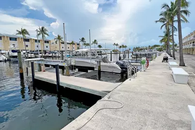 88540 Overseas Highway #101 & Boat Slip 22, Plantation Key, FL 33070 - Photo 3