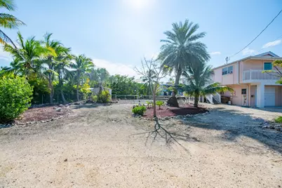 27426 Martinique Lane, Ramrod Key, FL 33042 - Photo 23