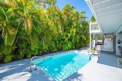 27426 Martinique Lane, Ramrod Key, FL 33042 - Photo 21