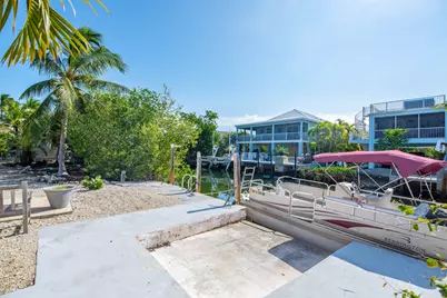 27426 Martinique Lane, Ramrod Key, FL 33042 - Photo 25