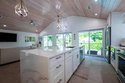 2101 Harris Avenue, Key West, FL 33040 - Photo 9