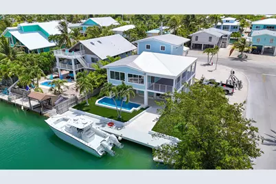 848 E Caribbean Drive, Summerland Key, FL 33042 - Photo 1
