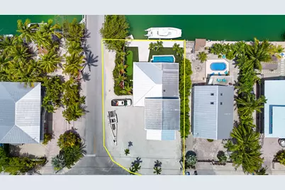 848 E Caribbean Drive, Summerland Key, FL 33042 - Photo 7