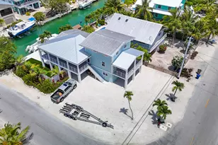 848 E Caribbean Dr, Summerland Key, FL 33042 - Photo 3