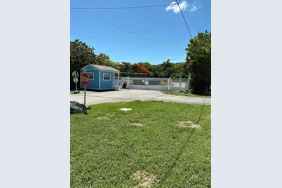 802 N Topaz, Key Largo, FL 33037 - Photo 7