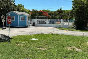 802 N Topaz, Key Largo, FL 33037 - Photo 7