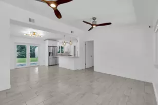 9 Transylvania Ave, Key Largo, FL 33037 - Photo 7