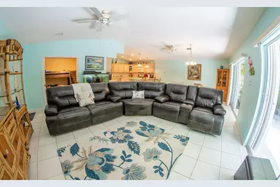 180 8th Street, Key Colony, FL 33051 - Photo 15