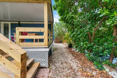 17 Palm Drive, Lower Sugarloaf Key, FL 33040 - Photo 9