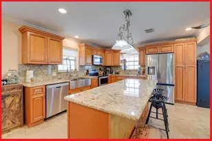 706 E Caribbean Dr, Summerland Key, FL 33042 - Photo 1
