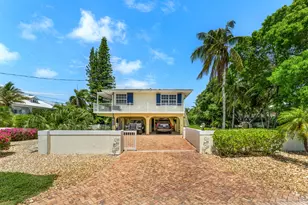 235 W Seaview Cir, Duck Key, FL 33050 - Photo 47