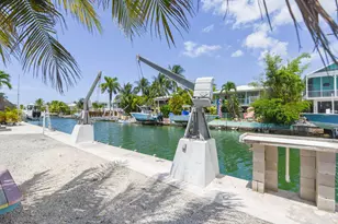 466 W Shore Dr, Summerland Key, FL 33042 - Photo 41