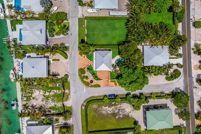 235 W Seaview Circle, Duck Key, FL 33050 - Photo 23