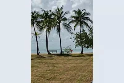 106 S Bay Harbor Drive, Key Largo, FL 33037 - Photo 17