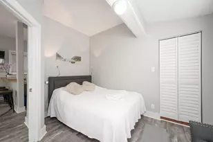 1126 Grinnell St, Key West, FL 33040 - Photo 11