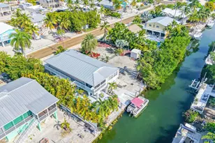 27426 Martinique Ln, Ramrod Key, FL 33042 - Photo 39