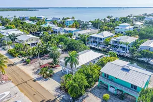 27426 Martinique Ln, Ramrod Key, FL 33042 - Photo 37
