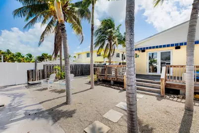 271 3rd Street, Key Colony, FL 33051 - Photo 25