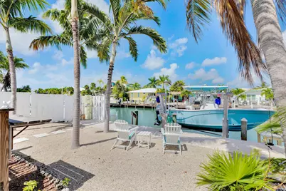 271 3rd Street, Key Colony, FL 33051 - Photo 23