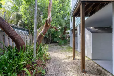 19543 Navajo Street, Sugarloaf Key, FL 33042 - Photo 35