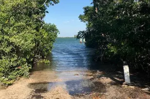 19543 Navajo St, Sugarloaf Key, FL 33042 - Photo 11