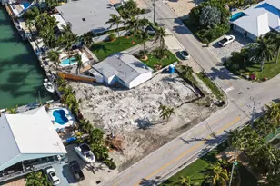 1000 W Ocean Dr, Key Colony, FL 33051 - Photo 11