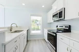 224 W Seaview Dr, Duck Key, FL 33050 - Photo 5