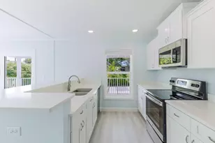 224 W Seaview Dr, Duck Key, FL 33050 - Photo 3