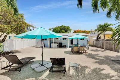 19 SE Marlin Avenue, Key Largo, FL 33037 - Photo 5