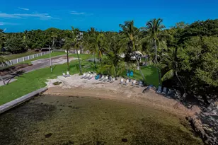 19 SE Marlin Ave, Key Largo, FL 33037 - Photo 3