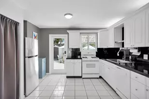 19 SE Marlin Ave, Key Largo, FL 33037 - Photo 17