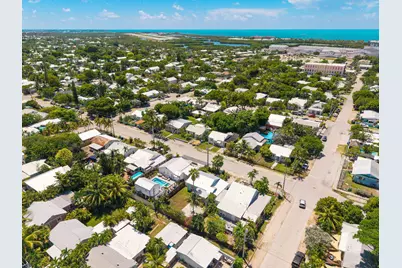 2005 Fogarty Avenue, Key West, FL 33040 - Photo 59