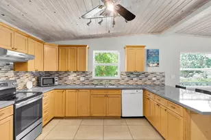 148 Sunrise Dr, Plantation Key, FL 33070 - Photo 11