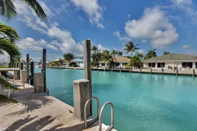 581 9th Street, Key Colony, FL 33051 - Photo 9