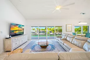 420 11th St, Key Colony, FL 33051 - Photo 17