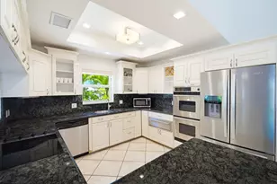 420 11th St, Key Colony, FL 33051 - Photo 27