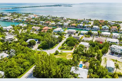 101 S Bahama Drive, Duck Key, FL 33050 - Photo 7