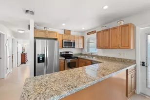 126 N Indies Dr, Duck Key, FL 33050 - Photo 19