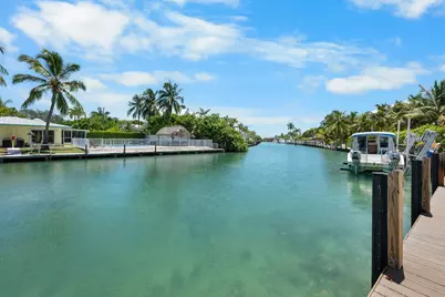 126 N Indies Drive, Duck Key, FL 33050 - Photo 5